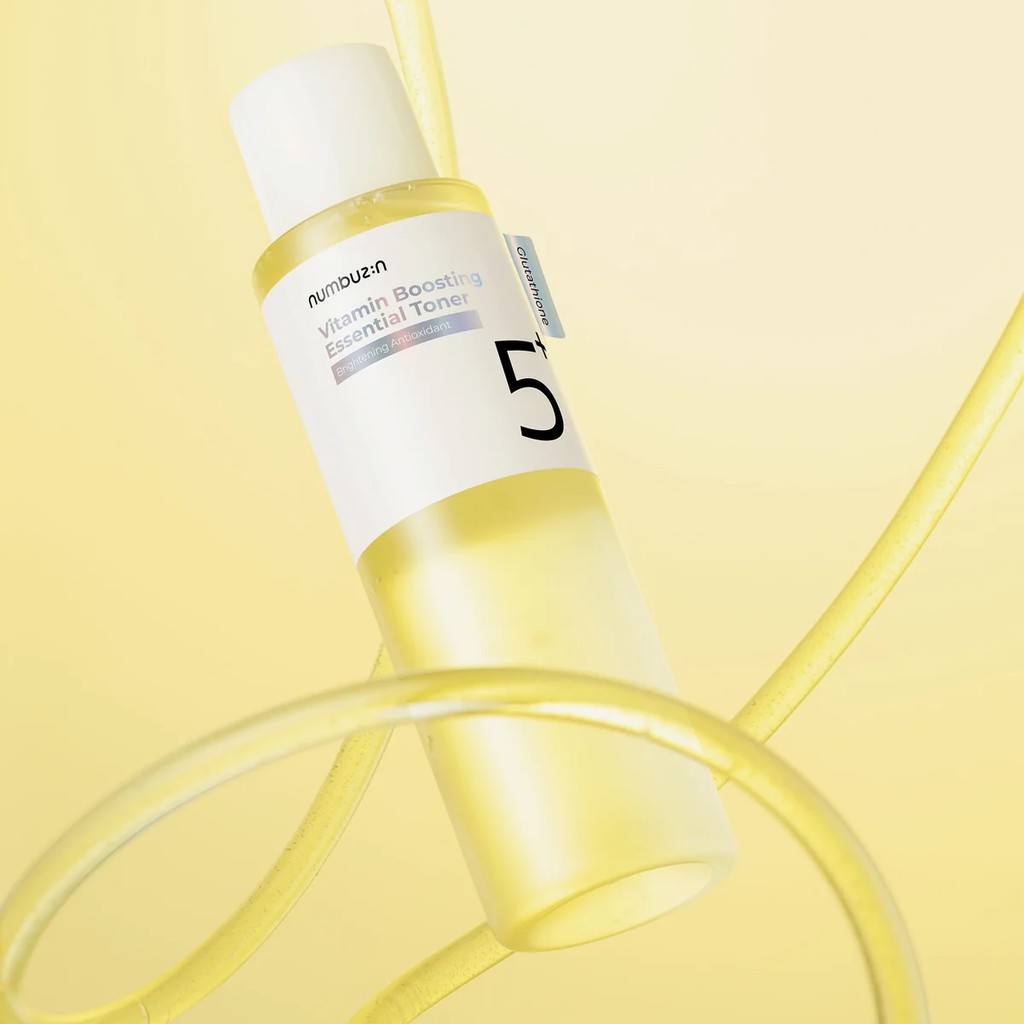 Numbuzin NO.5+ VITAMIN BOOSTING ESSENTIAL TONER 200ML