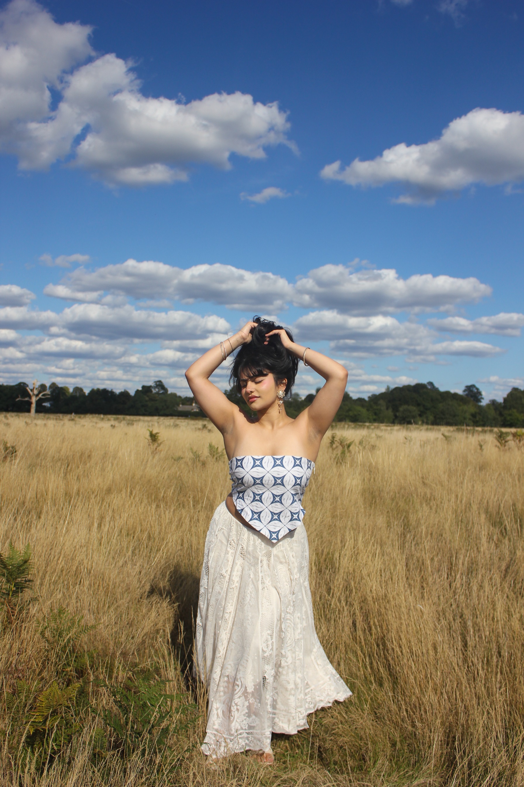 Scarf top: White/Blue