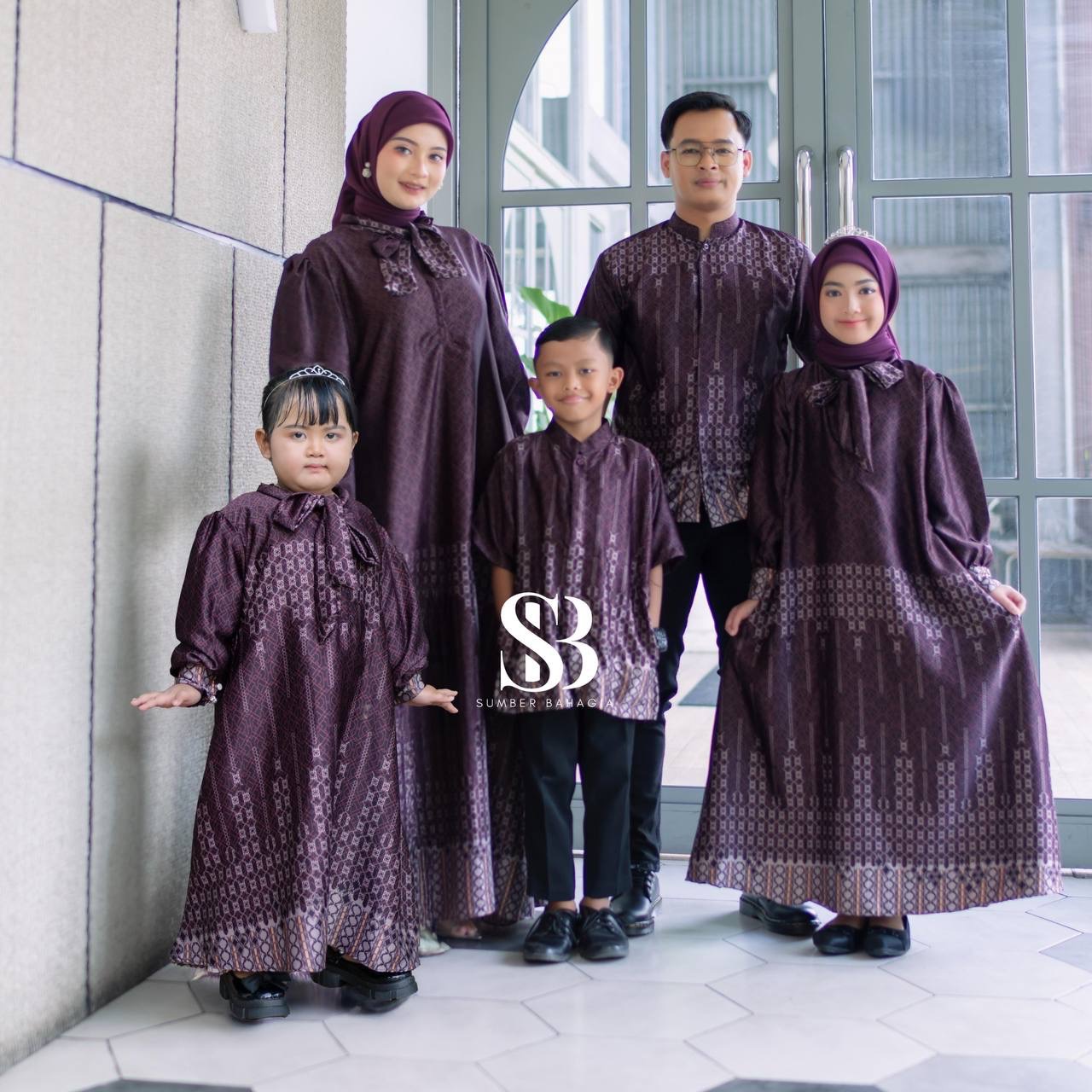 Khalifah Couple Keluarga Burgundi 