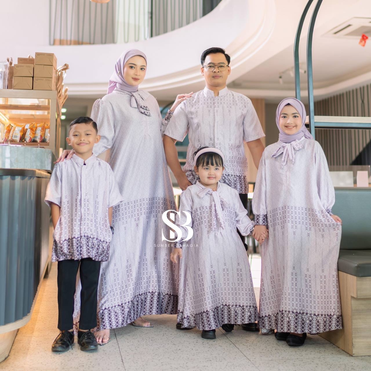 Khalifah Couple Keluarga Lilac