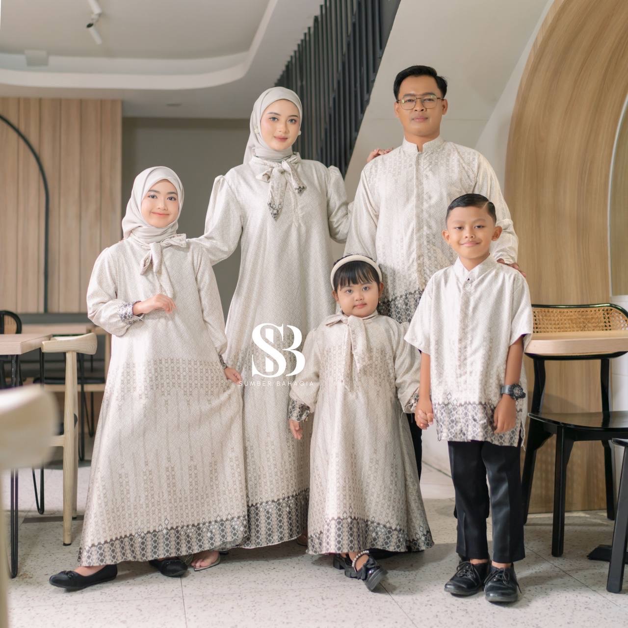 Khalifah Couple Keluarga Ivory