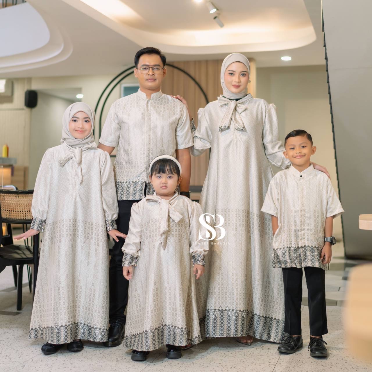 Khalifah Couple Keluarga Ivory
