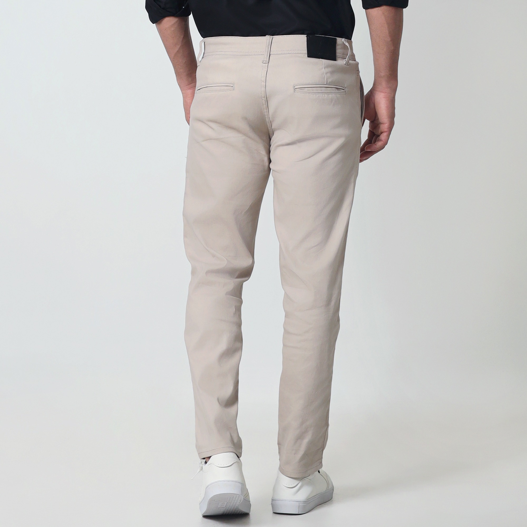 Essential Chino Pants