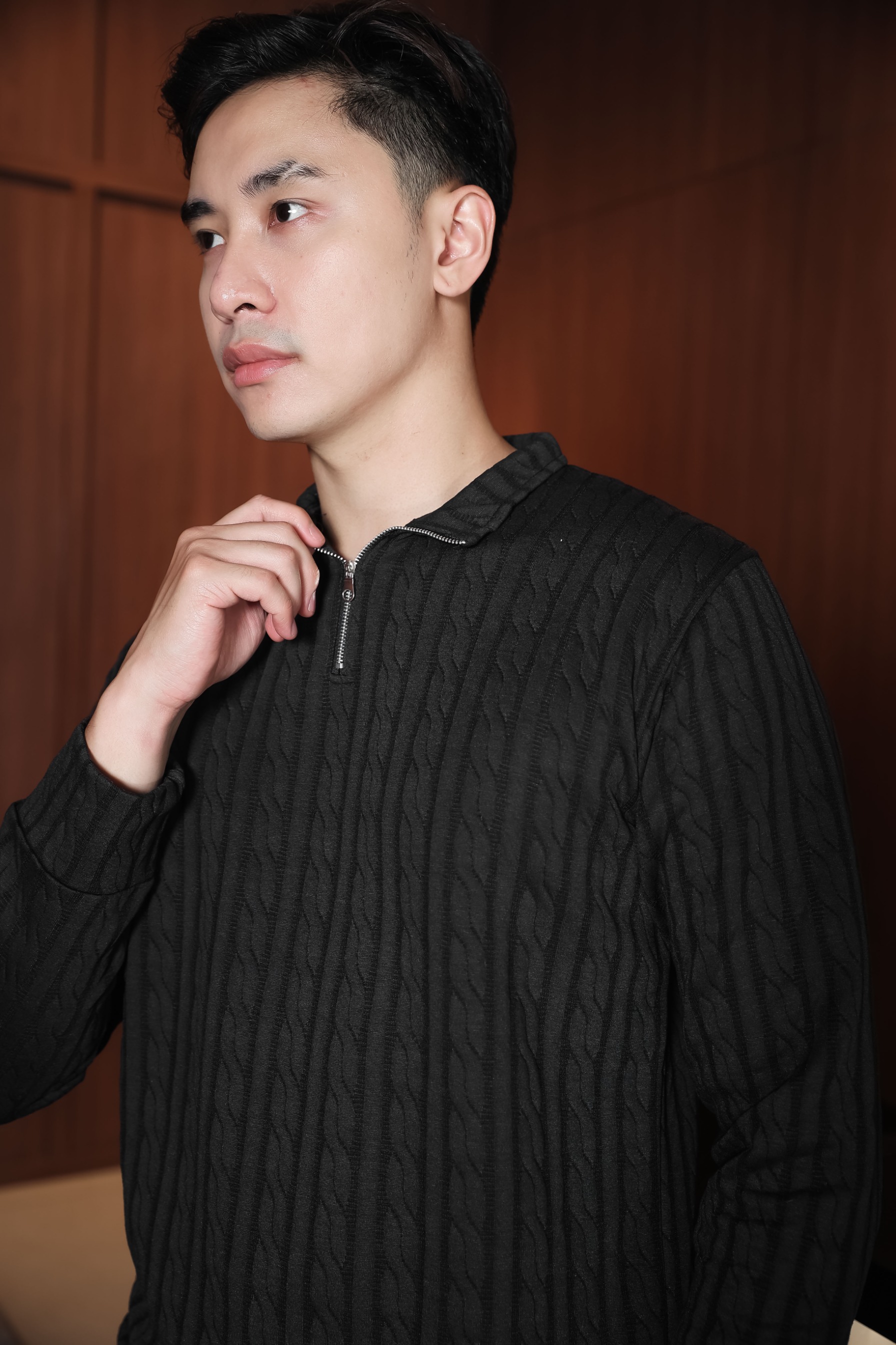 Cable Upper Zip Knit Sweater