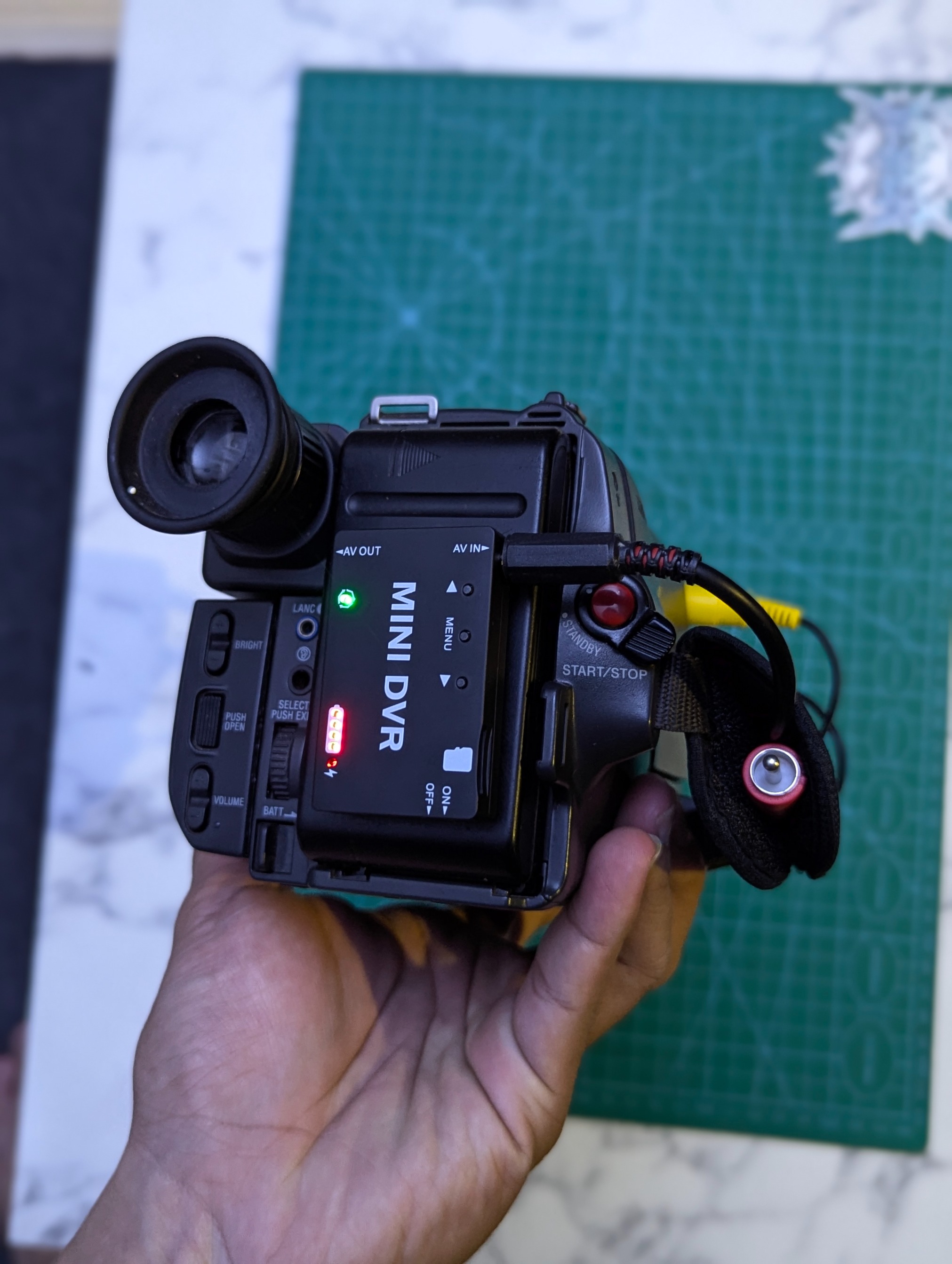 RE WIRING MINI DVR CABLE
