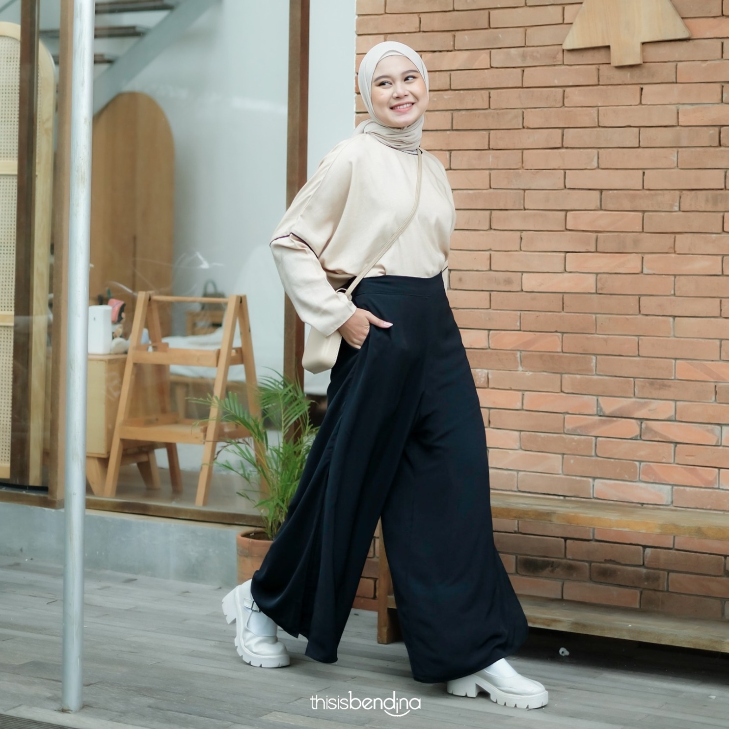 Sada Pants Black