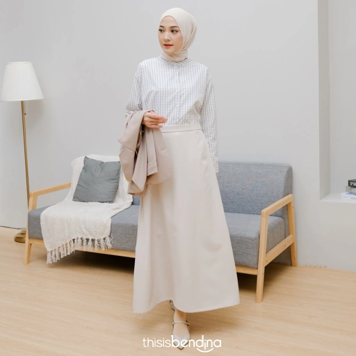 Image of Mizu Skirt Khaki