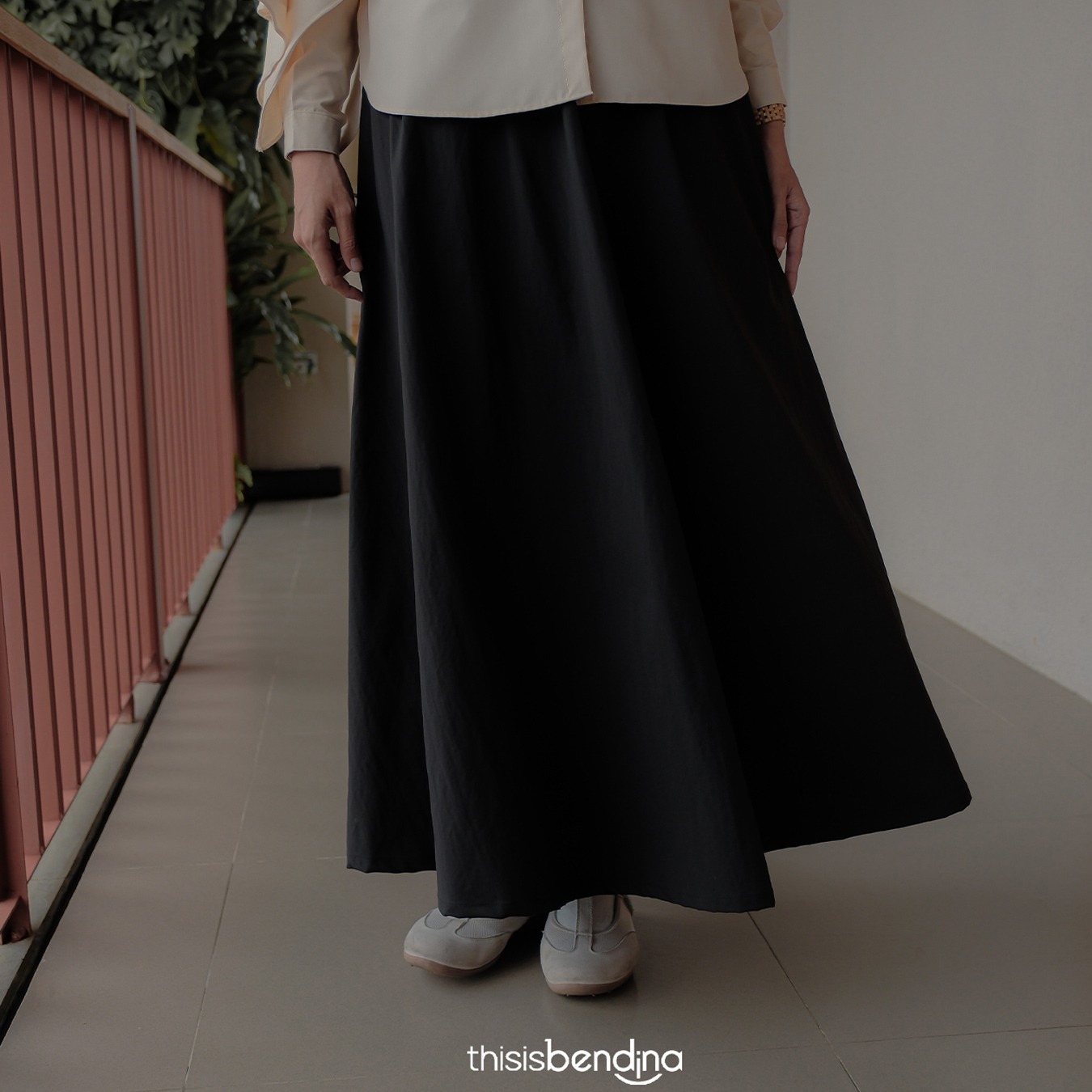 YORI SKIRT BLACK