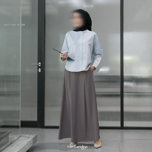 Image of Naomi Skirt Charcoal