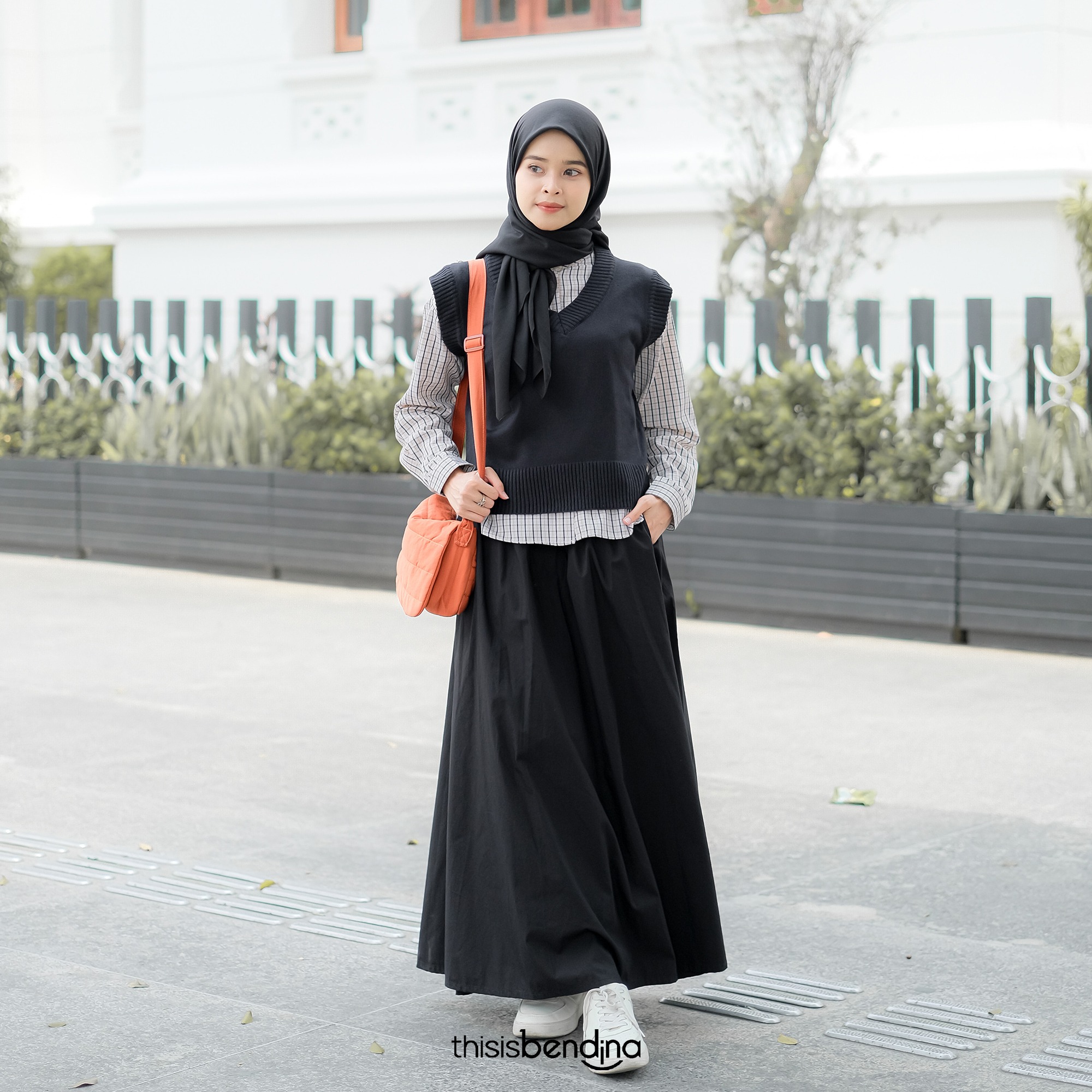 She Skirt Black