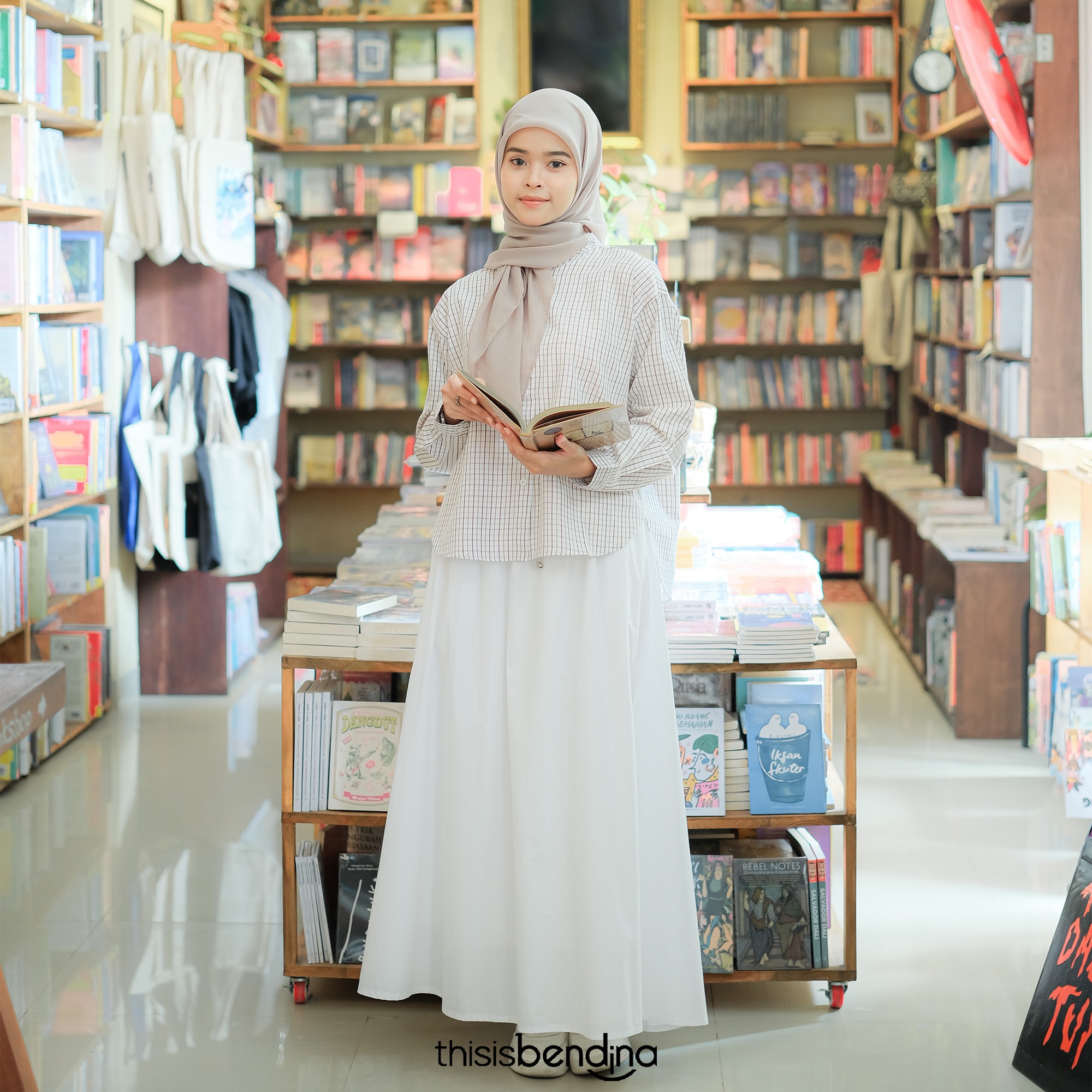 She Skirt White