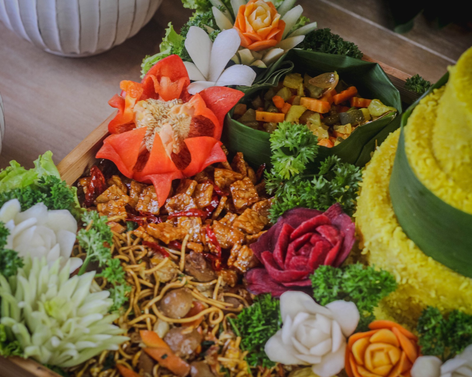 Tampah Semeru Nasi Kuning