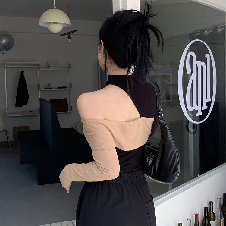 Ruenza Halteneck Top