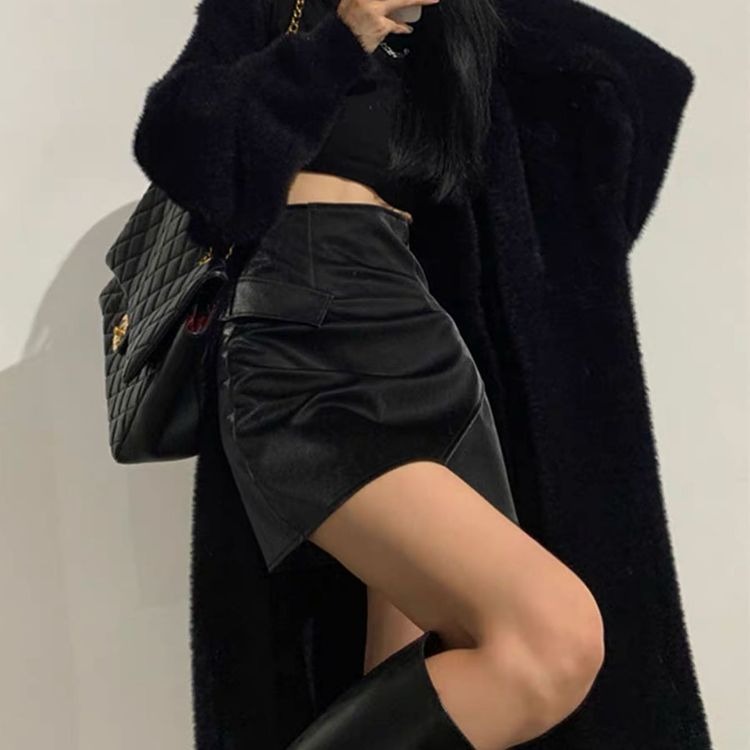 Oklin Side Pocket Skirt