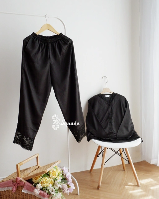 Image of SQUADA | HANIA PAJAMAS SILK