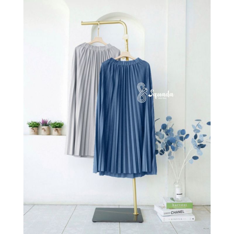 TOKYO PLEATS SKIRT
