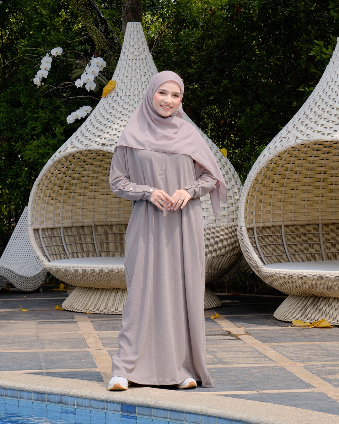 MAHIRA ABAYA KNIT - ABAYA UMROH & HAJI - DRESS ABAYA KAOS KNIT PREMIUM - ABAYA RAJUT GOLD BUTTON BUSUI