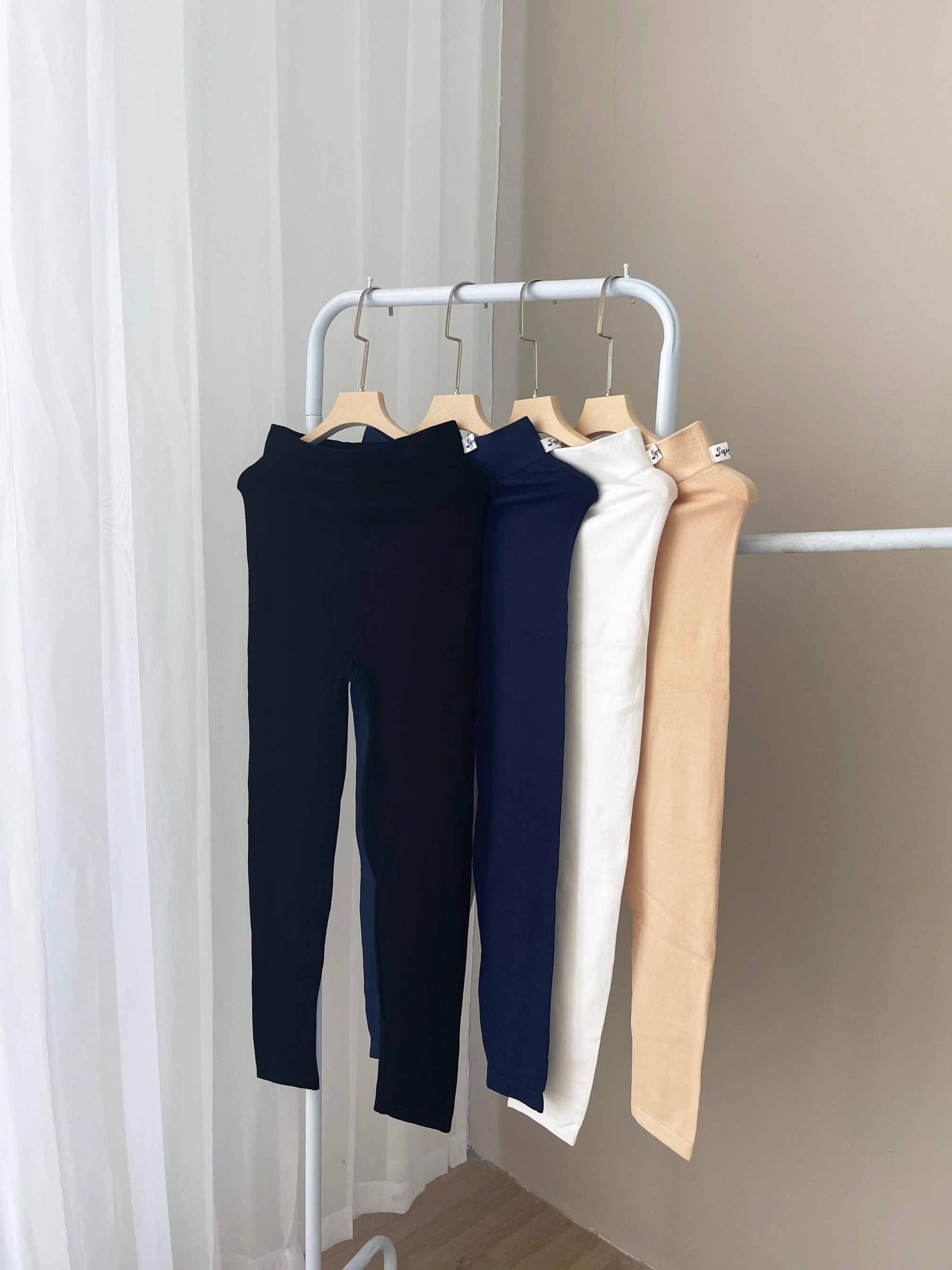 AIRY LEGGING STRETCH RAYON PREMIUM - ESSENTIALS PRODUCT SQUADA