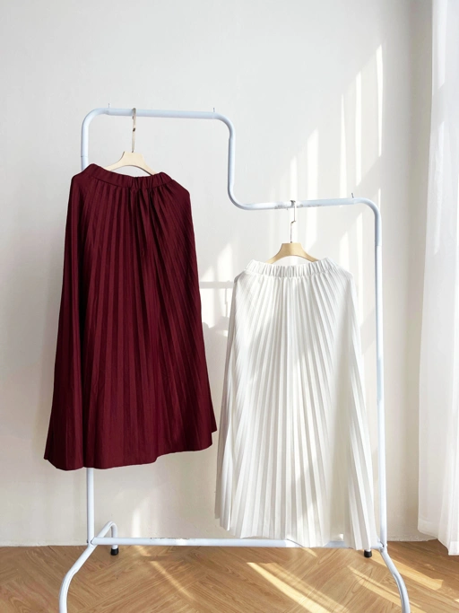 Image of TOKYO PLEATS SKIRT