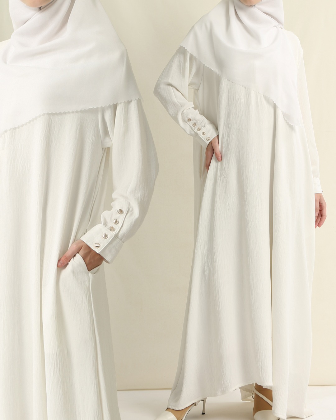 MECCA ABAYA (BROKEN WHITE)