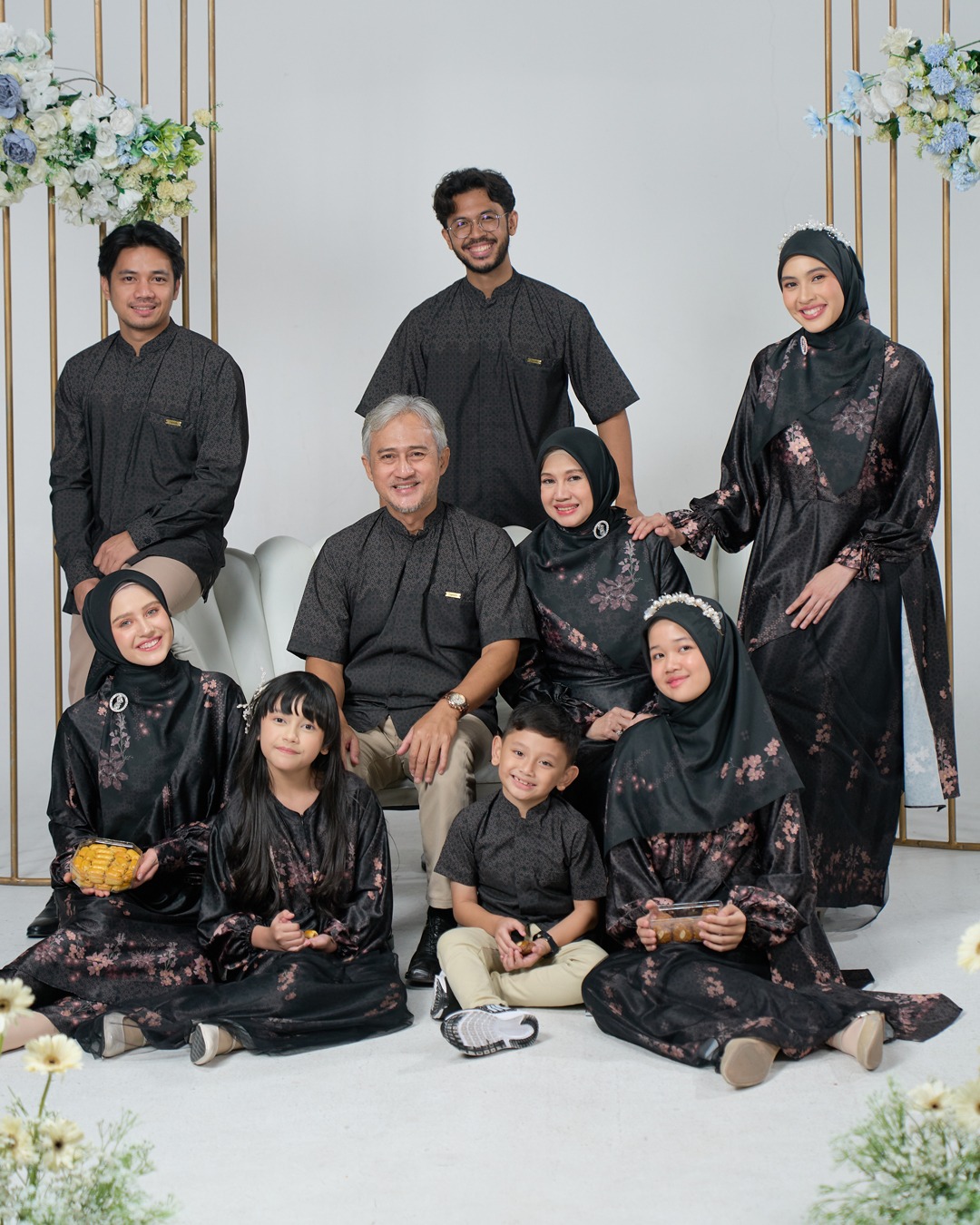 SQUADA | RAUDHAH SERIES (PEONY BLACK)