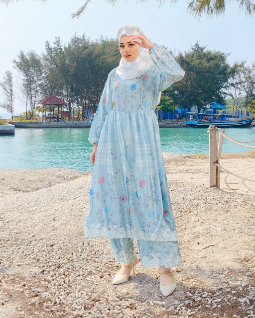 Image of SQUADA | TERALA LONG TUNIK SET DAZZLING BLUE