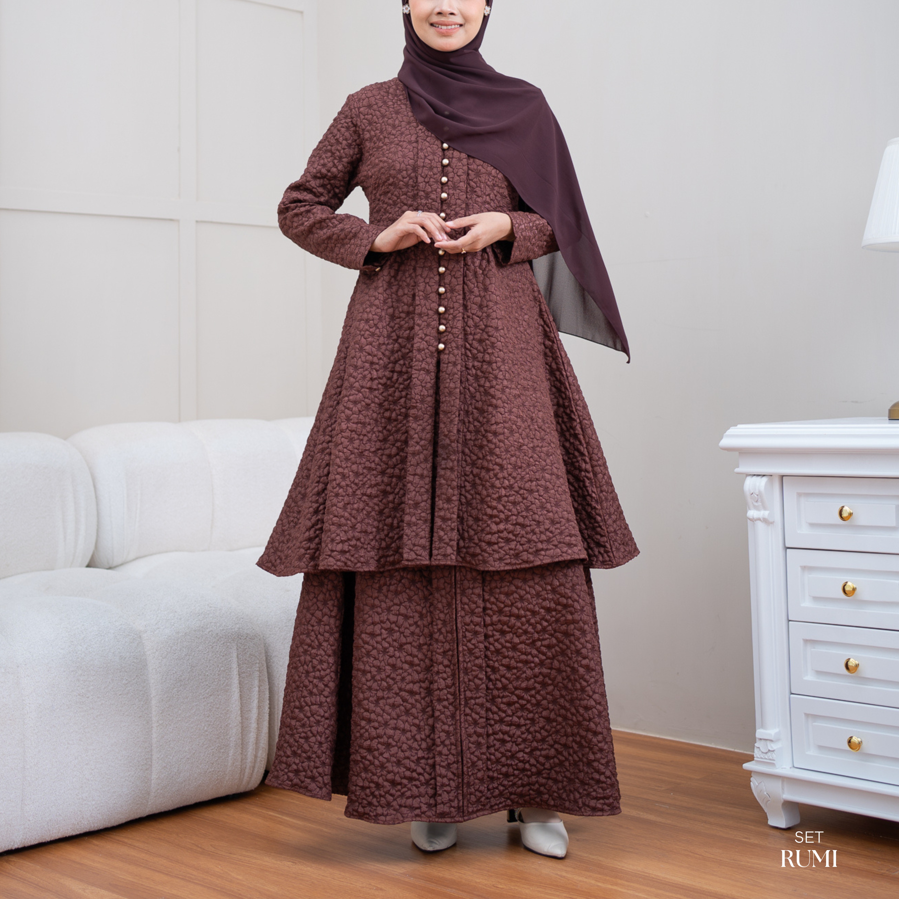 Evolvere - Rumi Setelan Kebaya Motif Flora Tunik dan Stelan Baju Kurung BOLD