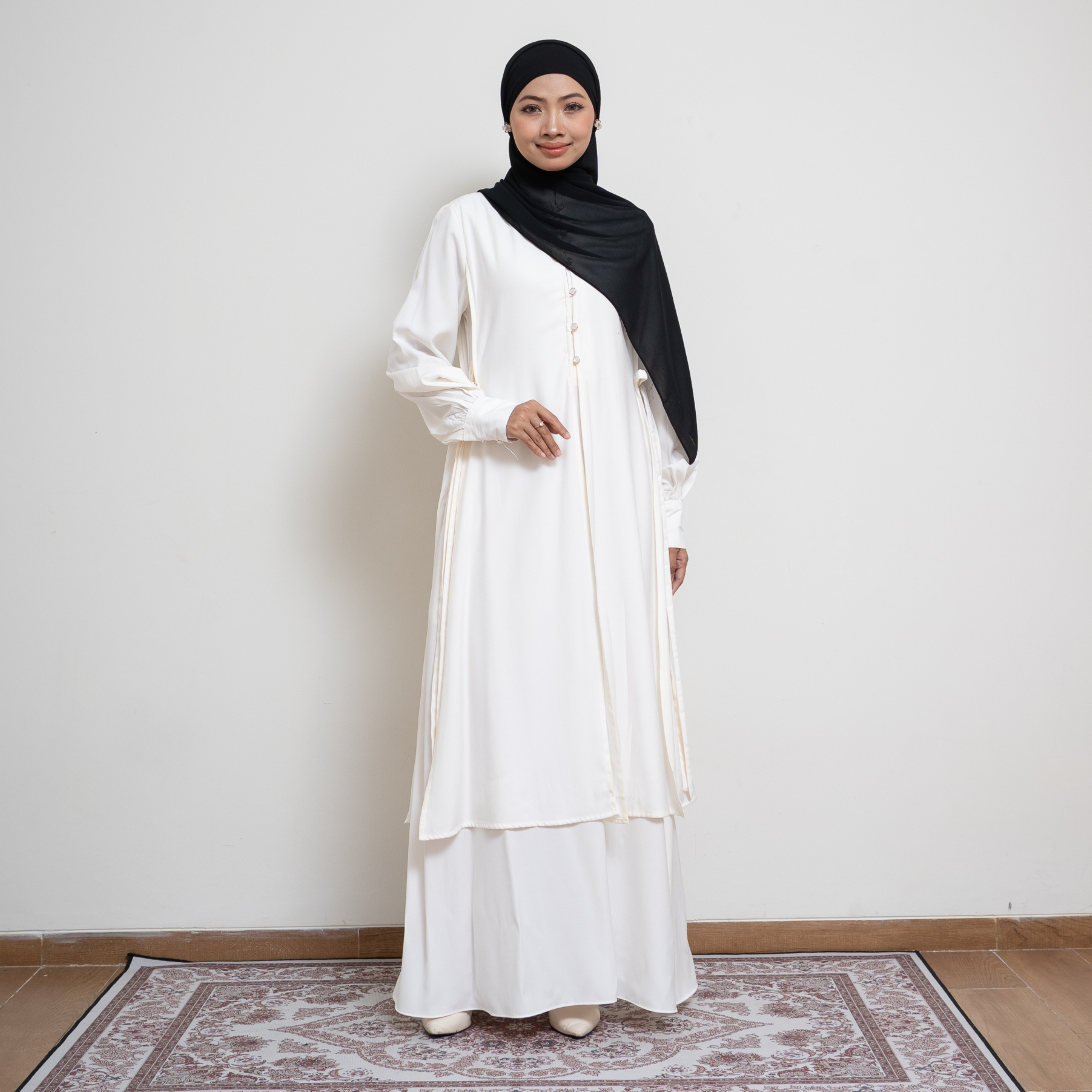 Evolvere - Arunika Dress Muslim Gamis Wanita Simple Polos
