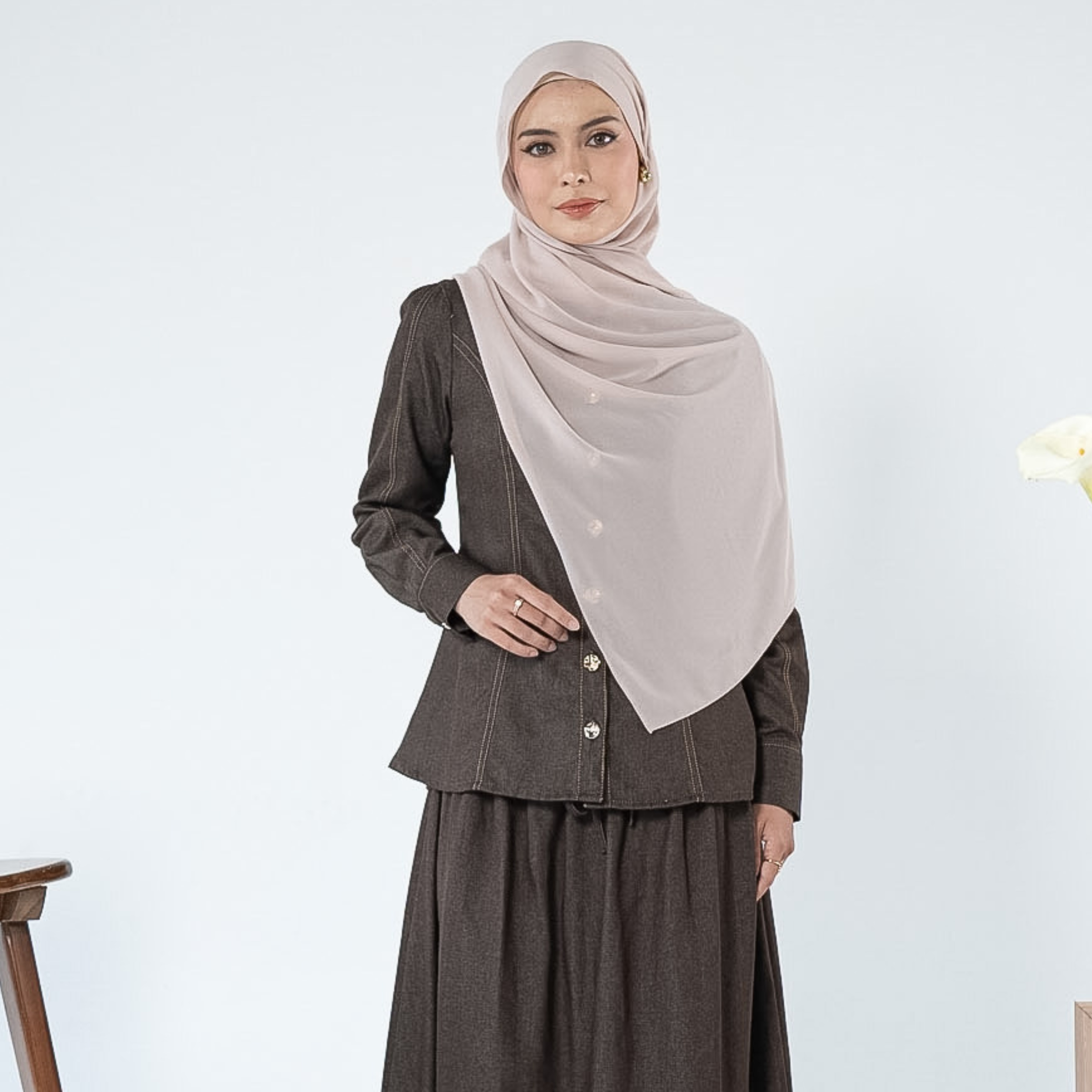 Evolvere - Alana fitted Denim Blouse Kekinian ( atasan saja )