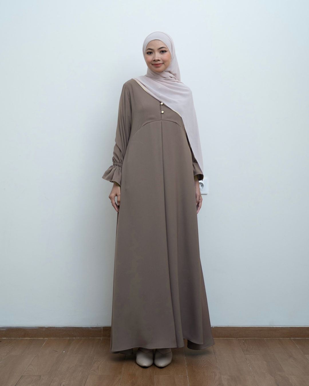 Evolvere - Layla Dress Gamis Wanita Muslim SImple Busui