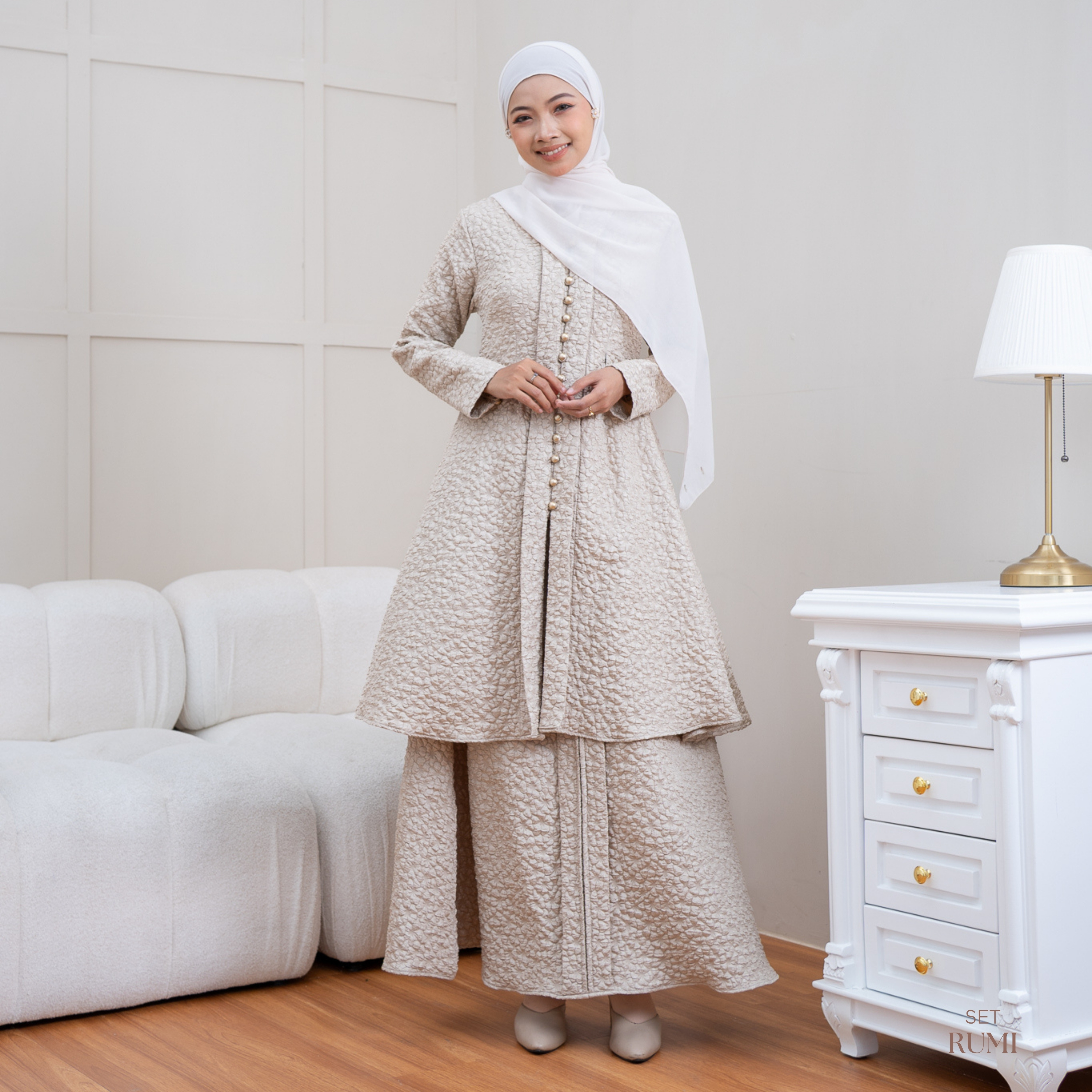 Evolvere - Rumi Setelan Kebaya Motif Flora Stelan Baju Kurung BRIGHT