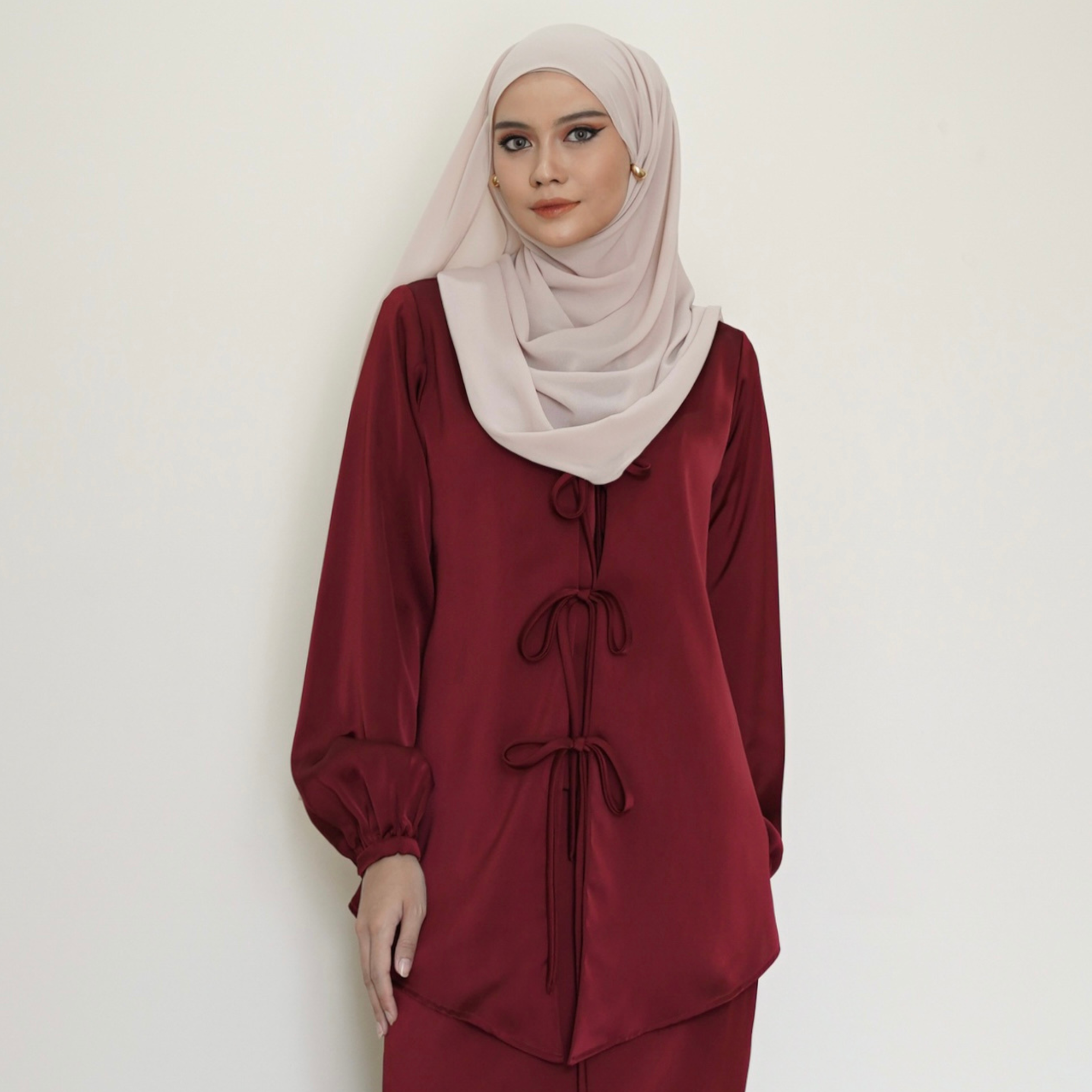 Evolvere - Nuha Top Silk Satin Coquette Style (ATASAN Saja )