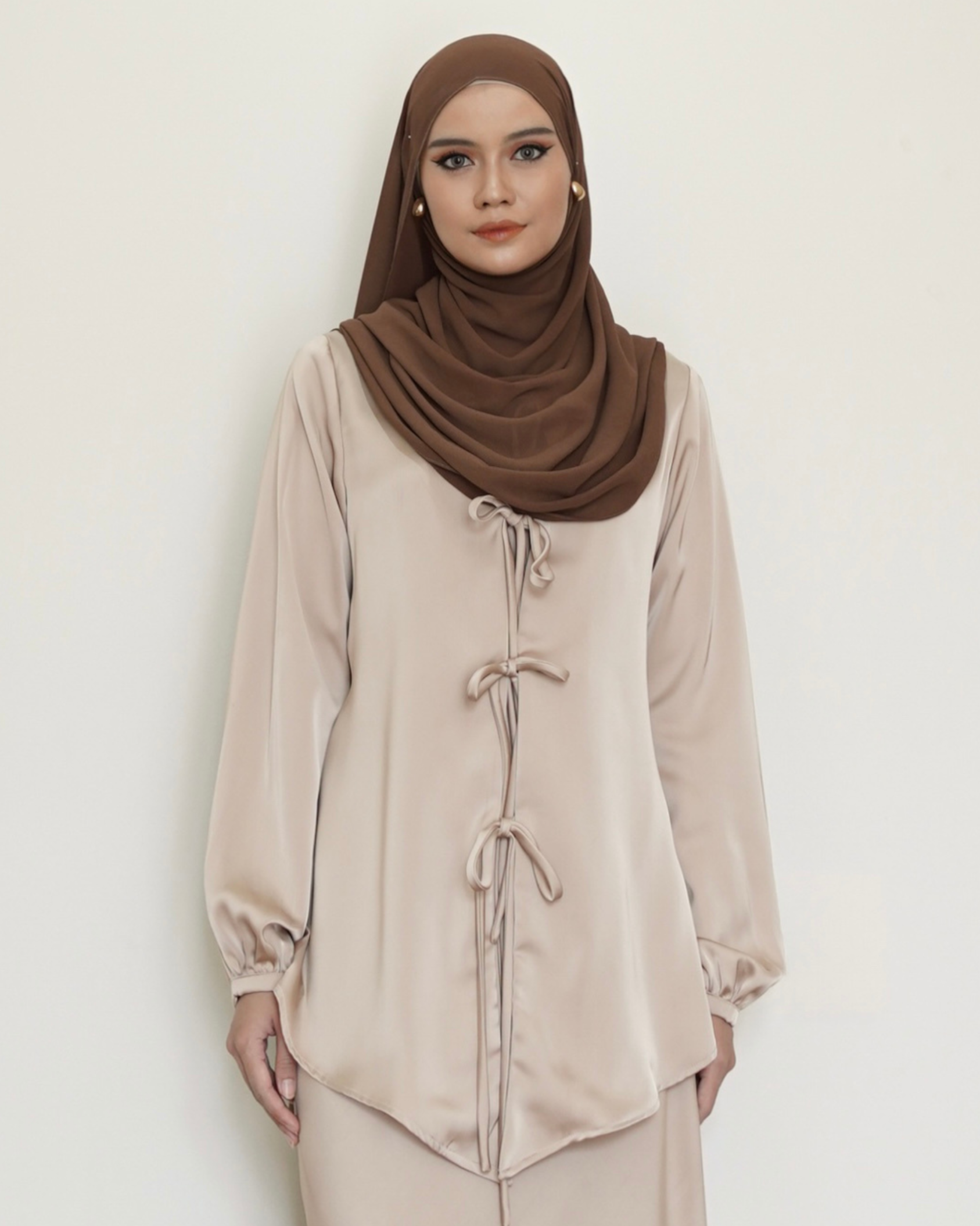 Evolvere - Nuha Top Silk Satin Coquette Style (ATASAN Saja )