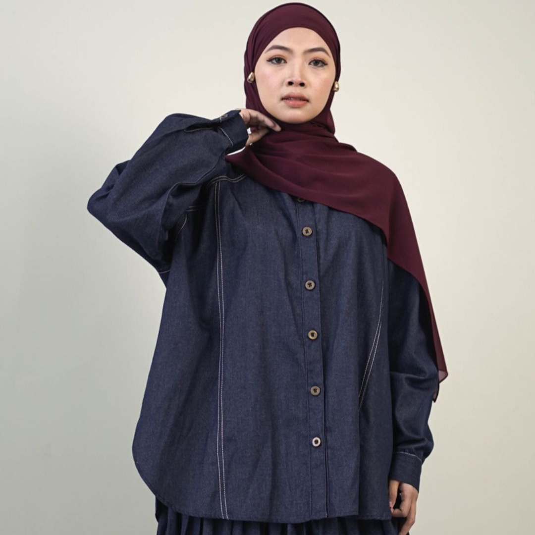 Evolvere - Kayla Shirt Kemeja Oversize Denim Luxe (Atasan Saja)