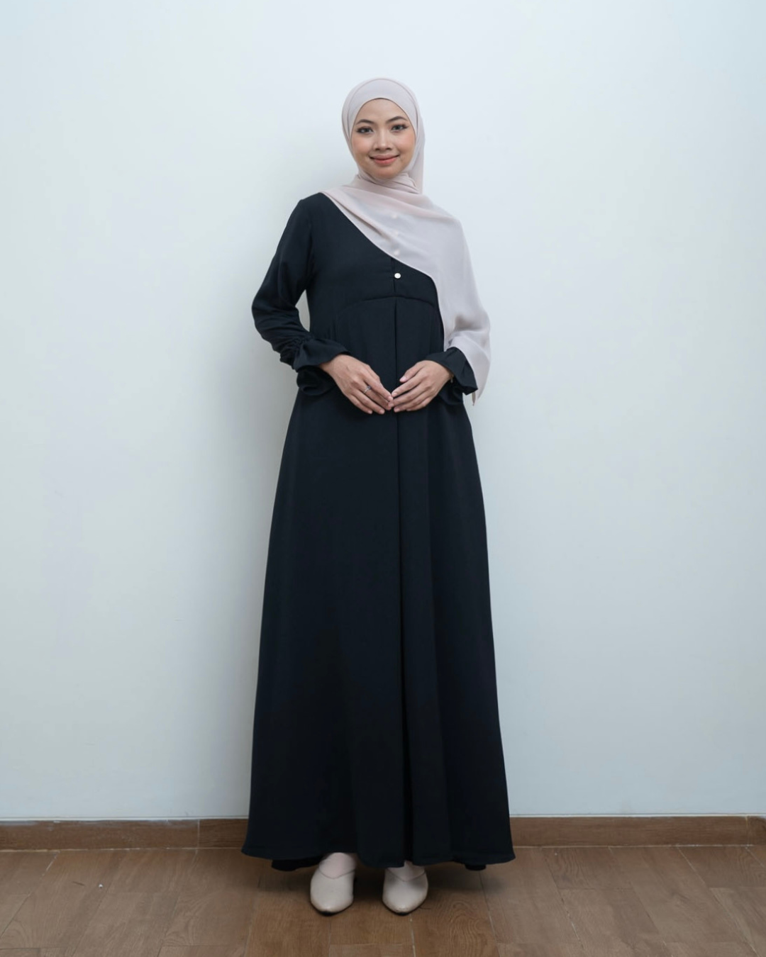 Evolvere - Layla Dress Gamis Wanita Muslim SImple Busui