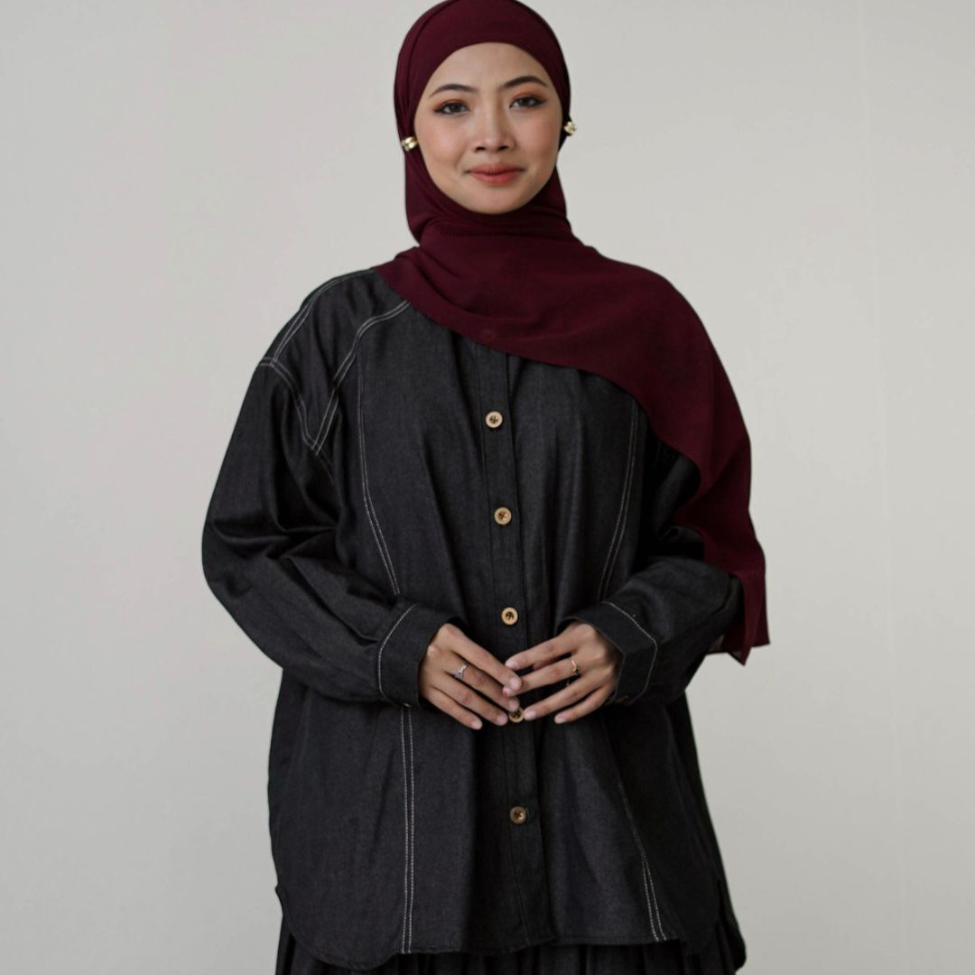 Evolvere - Kayla Shirt Kemeja Oversize Denim Luxe (Atasan Saja)