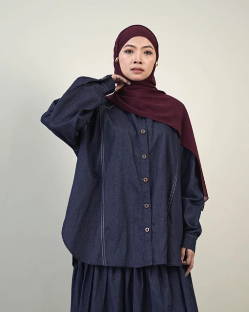 Image of Evolvere - Kayla Shirt Kemeja Oversize Denim Luxe (Atasan Saja)