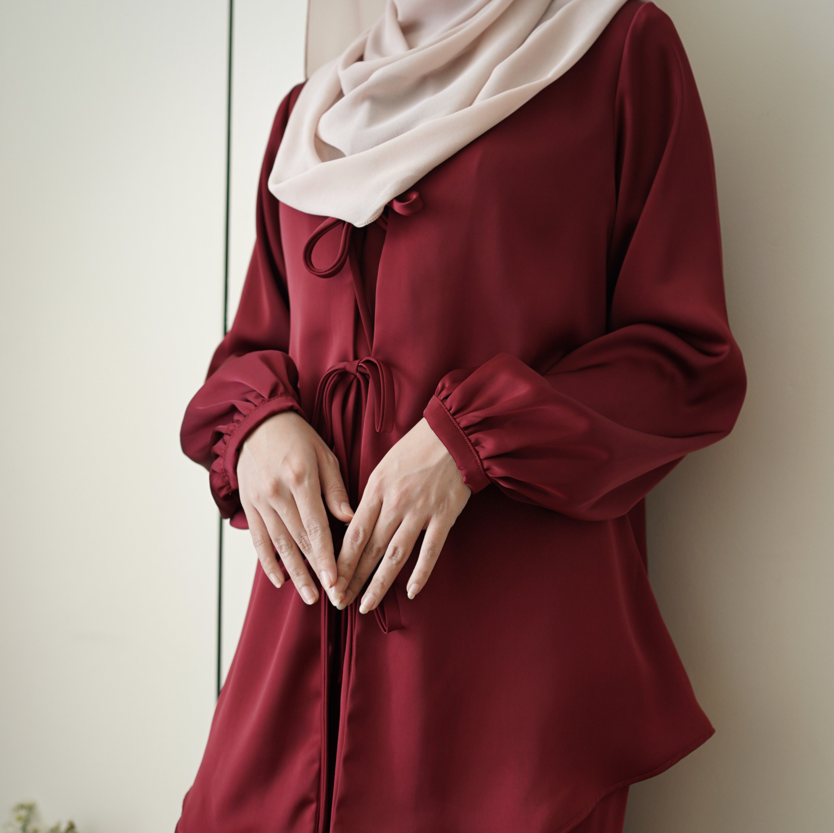 Evolvere - Nuha Top Silk Satin Coquette Style (ATASAN Saja )