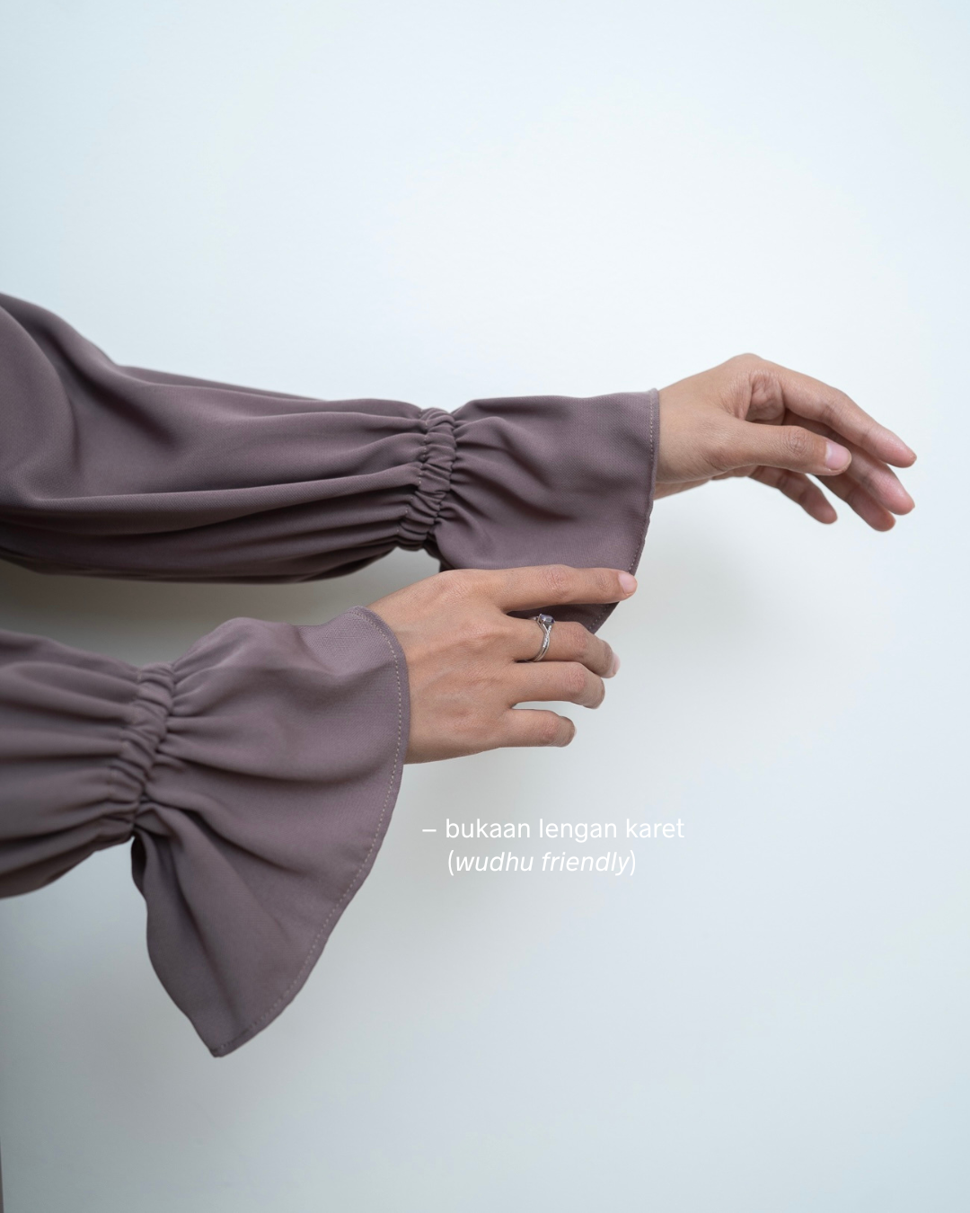 Evolvere - Layla Dress Gamis Wanita Muslim SImple Busui