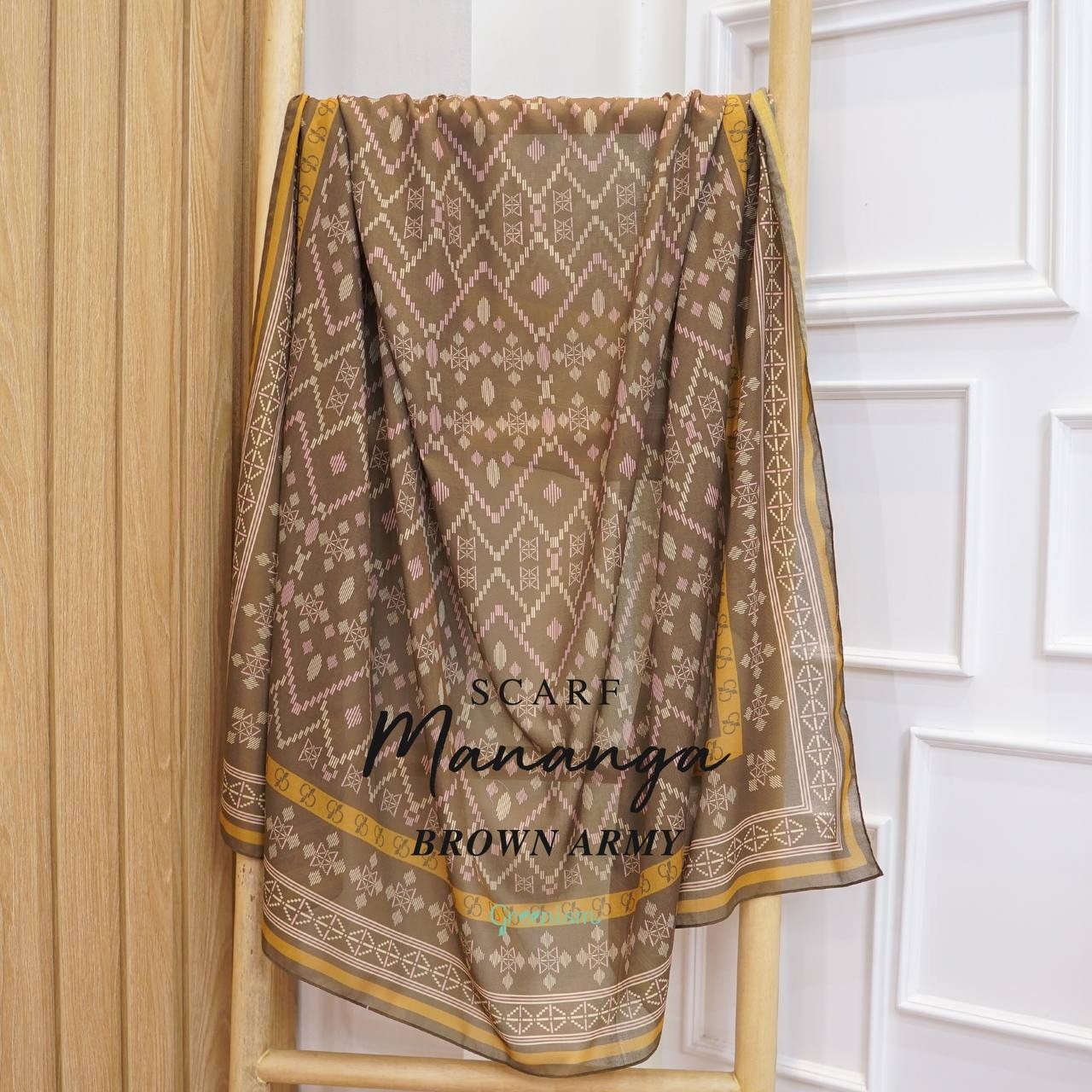 MANANGA SCARF