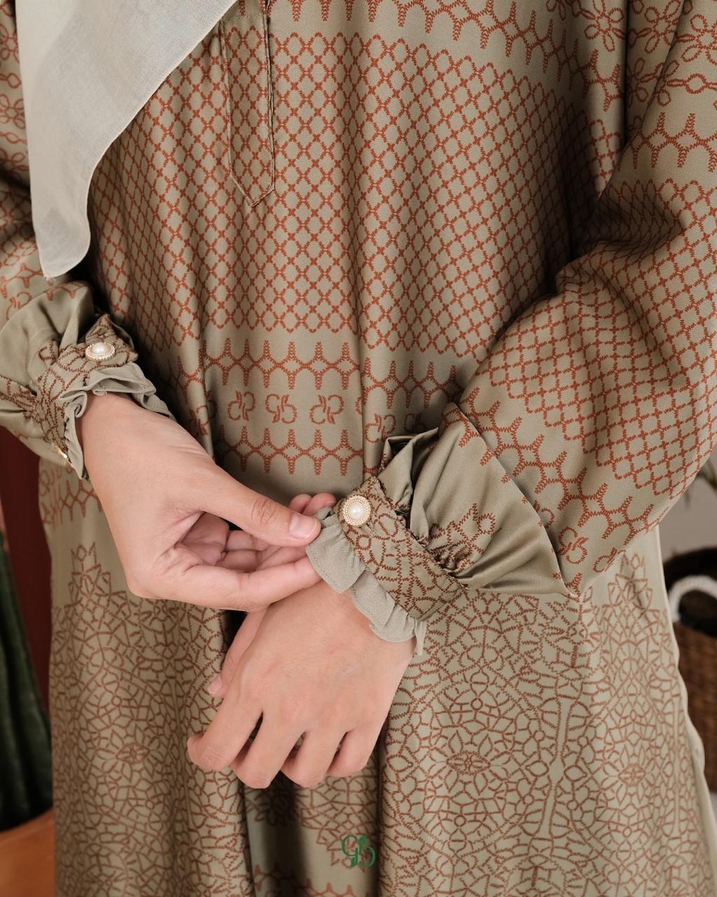GREENISM - Anza Dress Satin Silk Ceruty | Busui friendly Gamis Daily