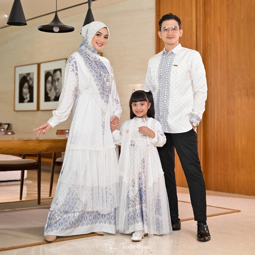 Image of Pearl - Langkah Cinta