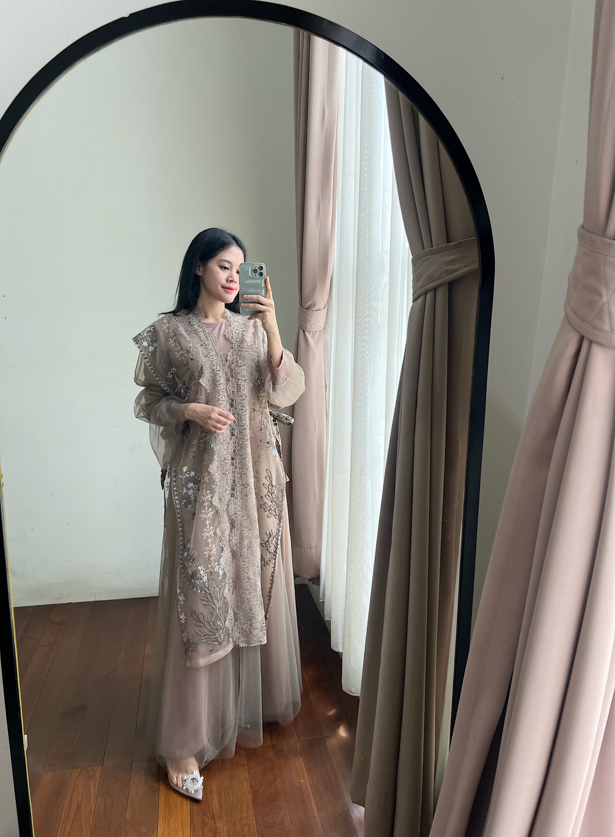 Amrthelabel / lively dress / brown