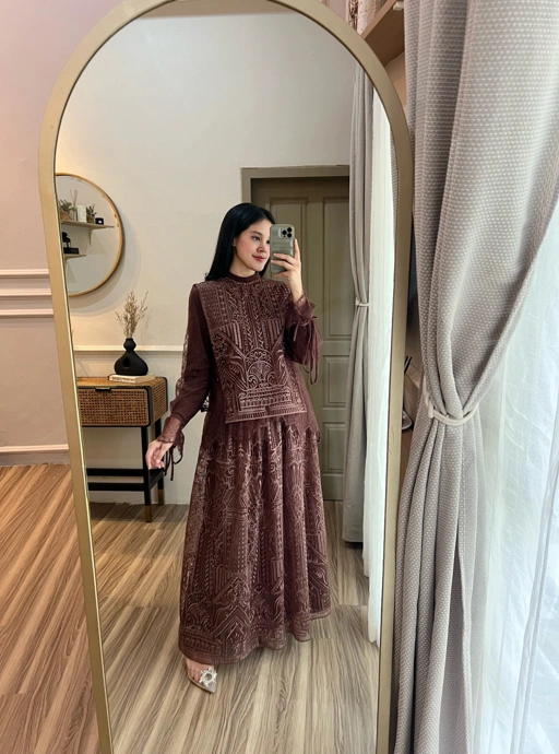 Image of Amrthelabel / aurel set / mahogany