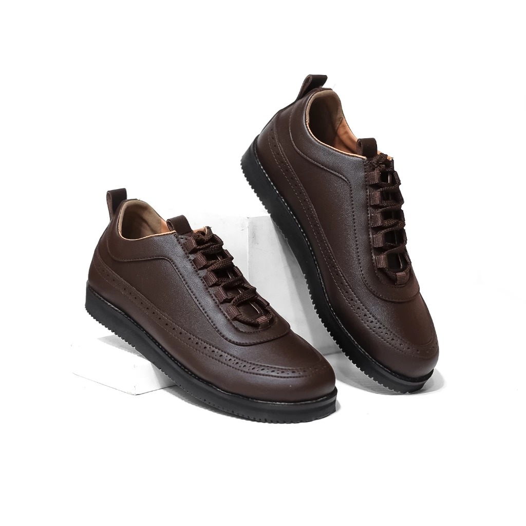 Sneakers Wing Brogue Black - Darkbrown