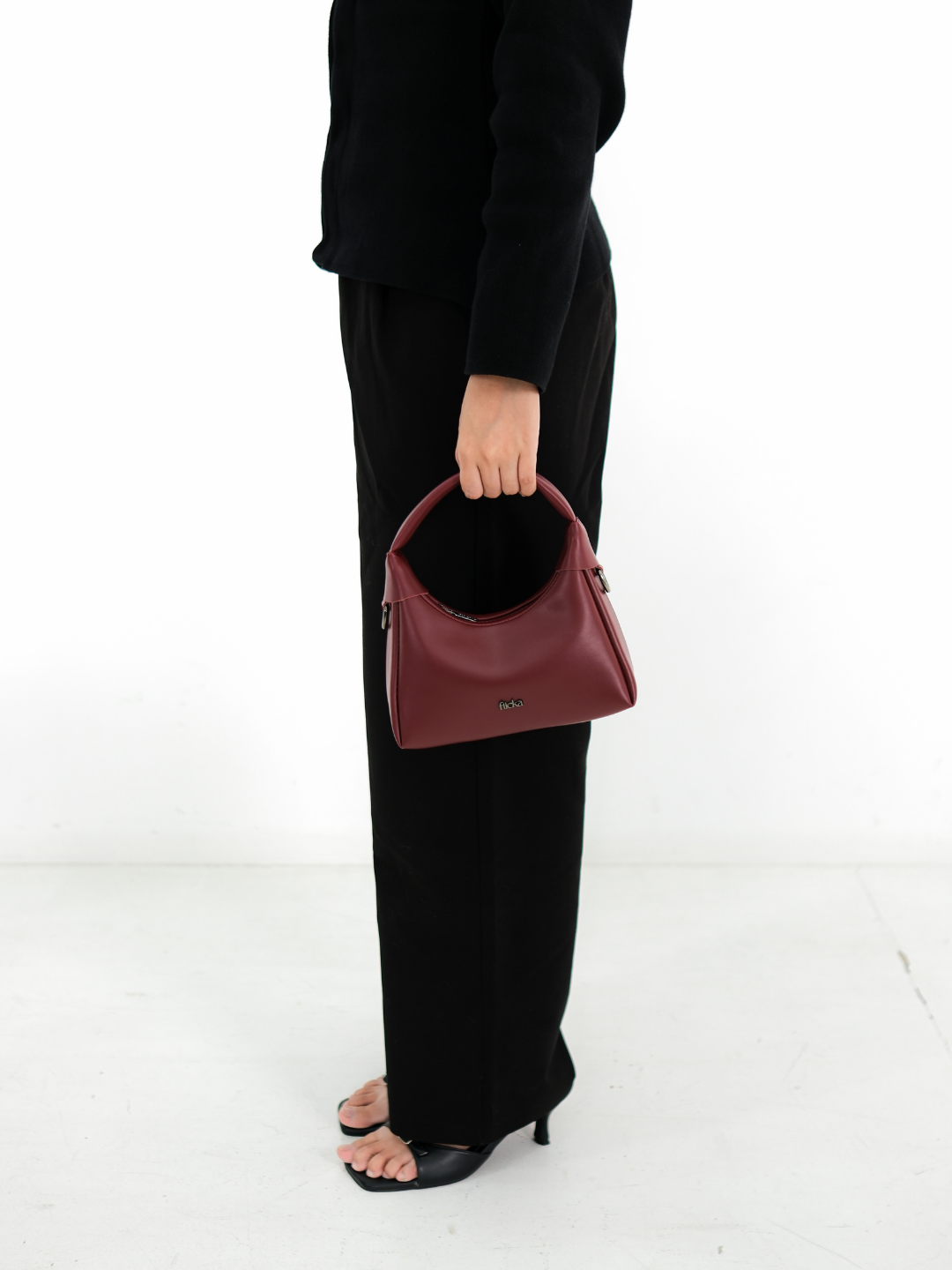 FLICKA Lizy Sling Bag