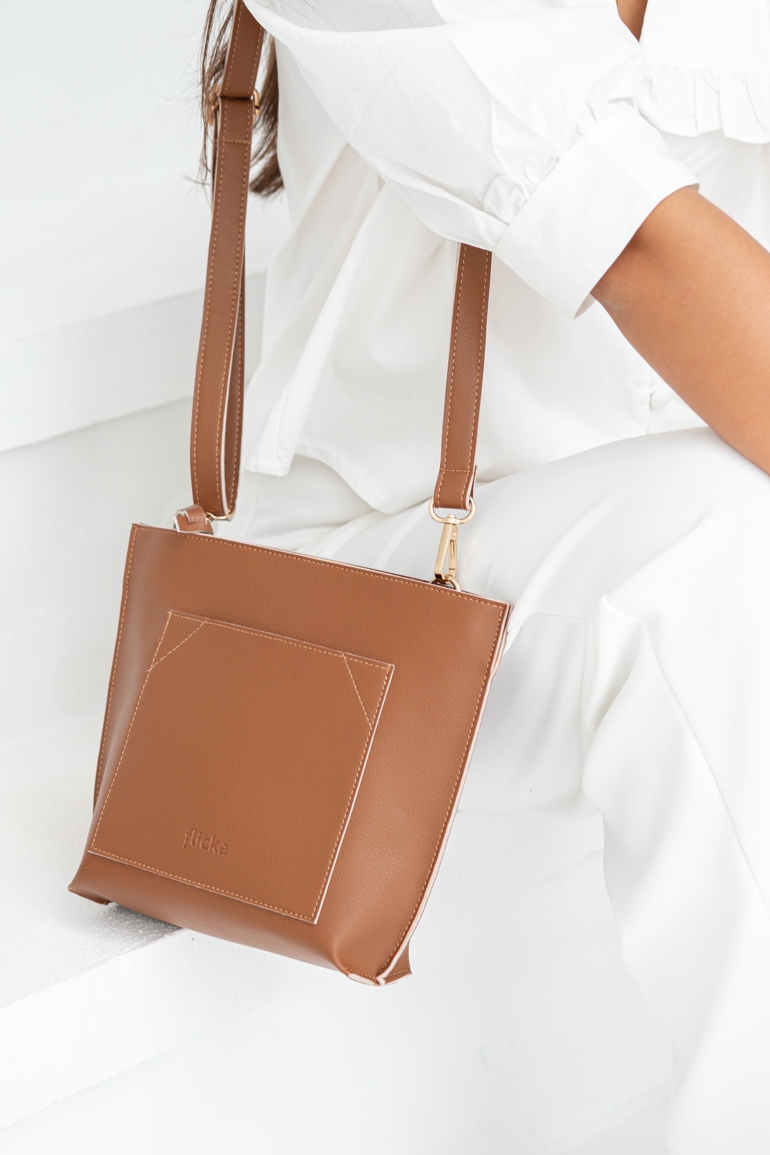 Sling Bag Flicka DD 178