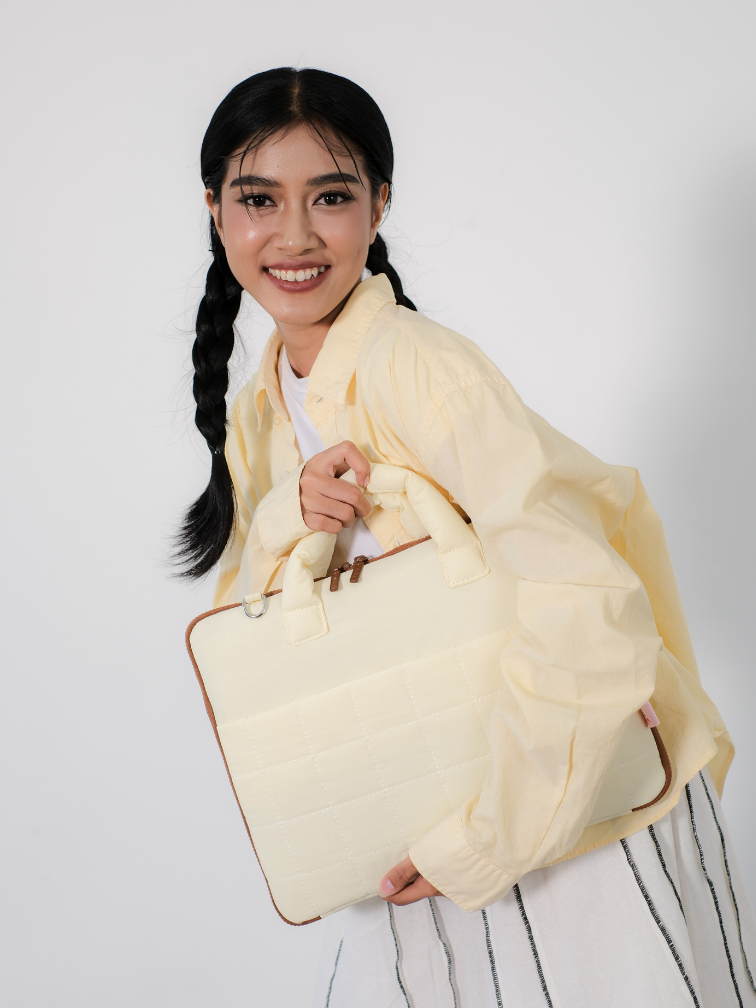 FLICKA Gauri Tas Sarung Laptop Sleeve