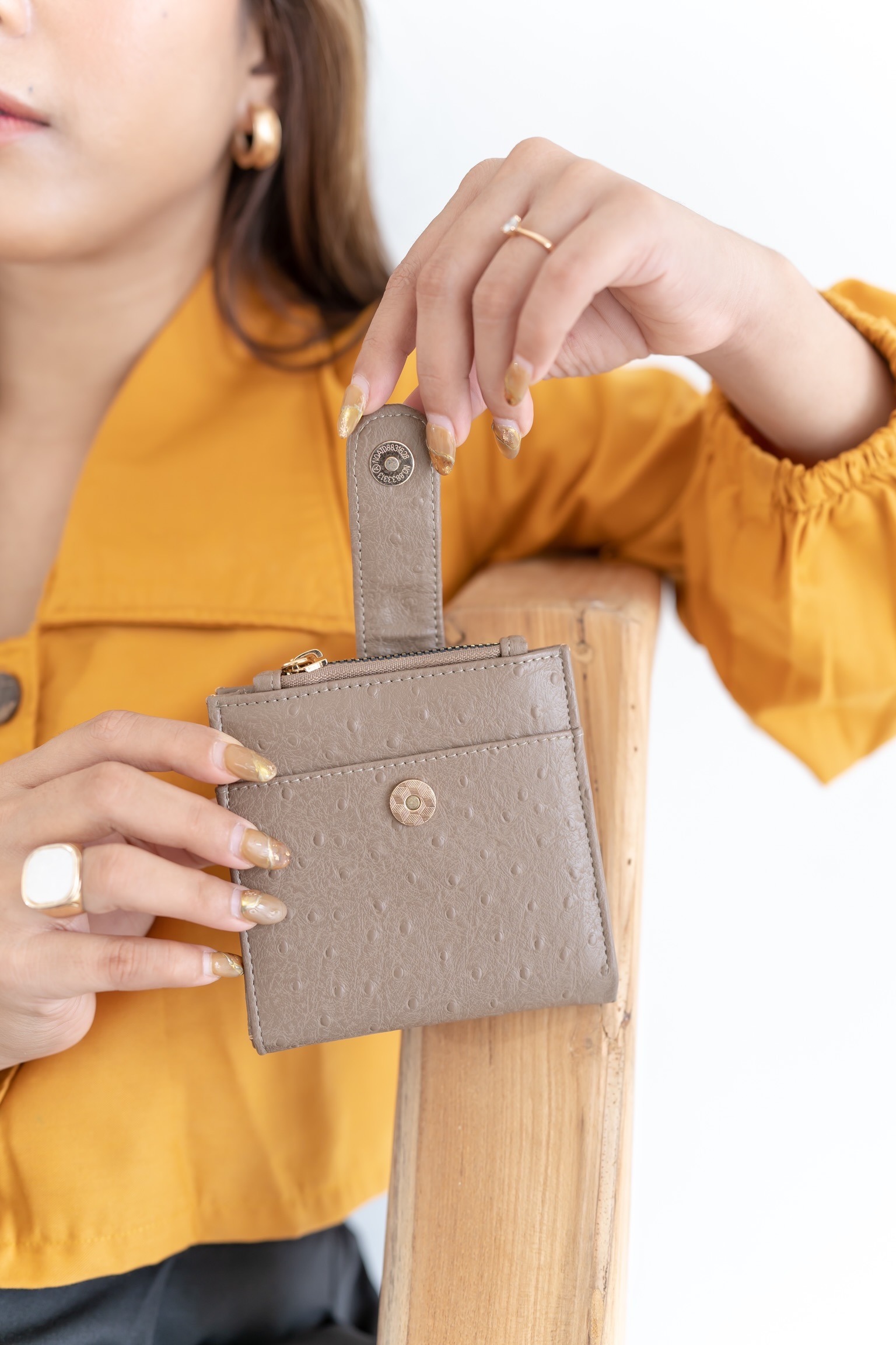 Card Holder Flicka TF 43