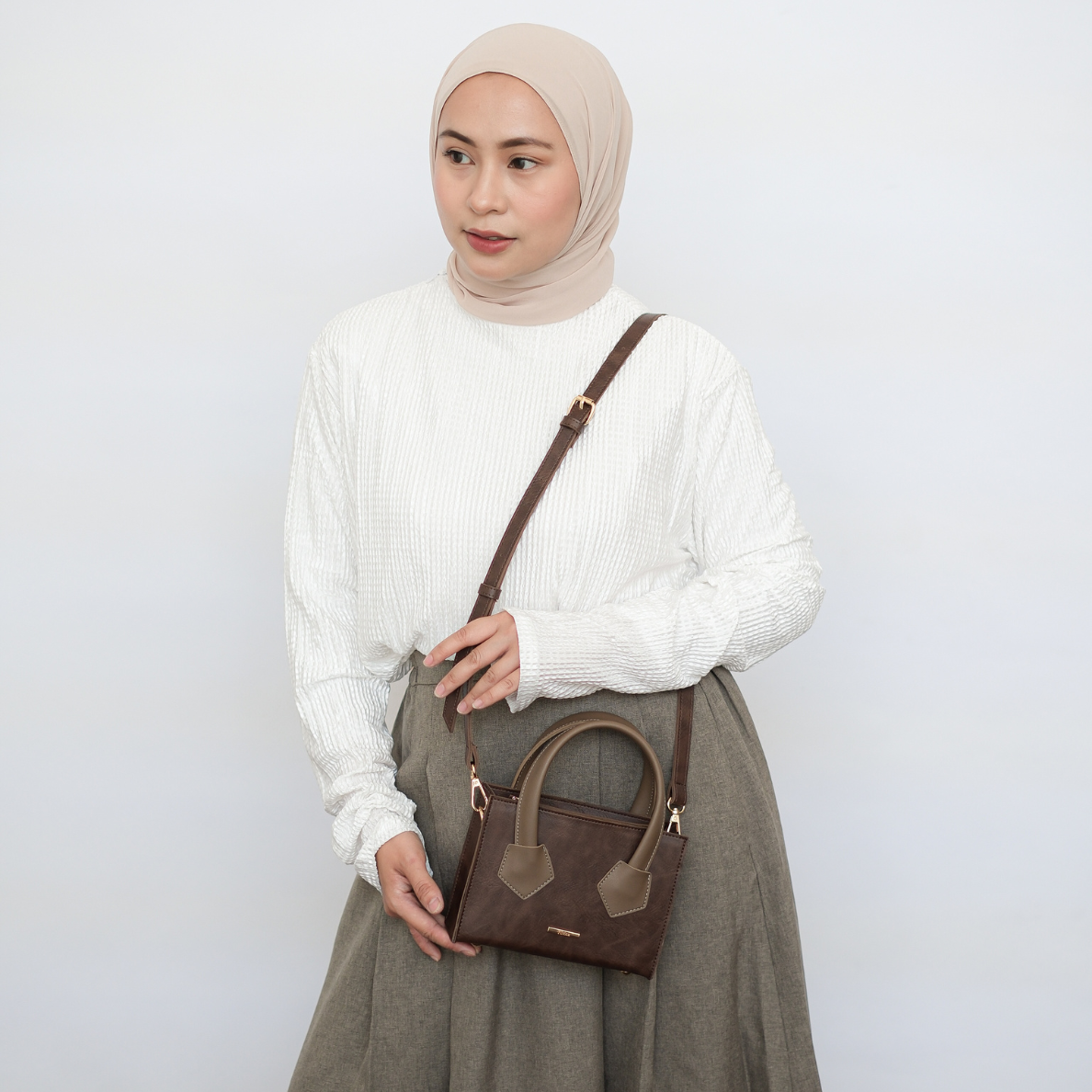 FLICKA Liv Sling Bag